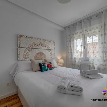 Apartamento Edificio Aptos Turisticos - Centro Hc7
