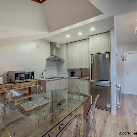 Apartamento Edificio Aptos Turisticos - Centro Hc7 Burgo
