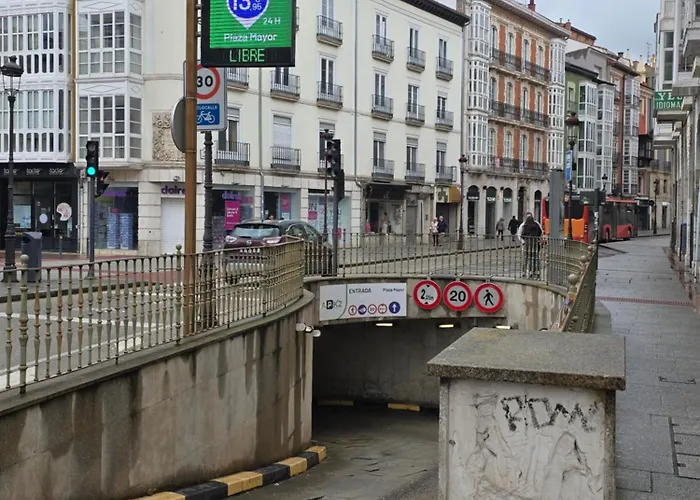 Apartamento Edificio Aptos Turisticos - Centro Hc7 Burgo