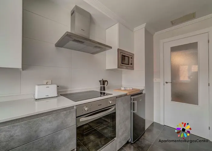 Edificio Aptos Turisticos - Centro Hc7 아파트 Burgo