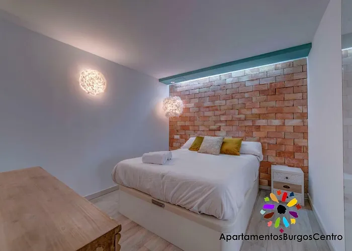 Edificio Aptos Turisticos - Centro Hc7 * Burgo